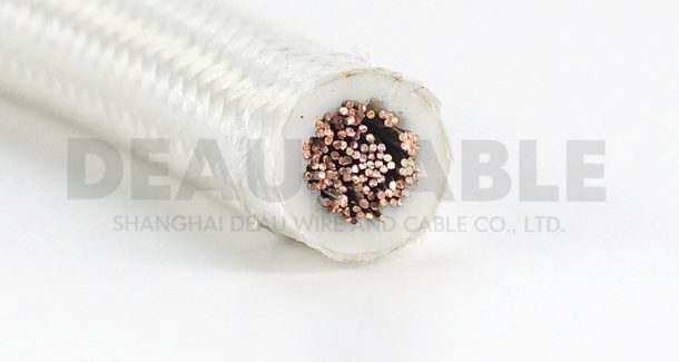特點/用途：具有優(yōu)良的高溫耐低溫性能，具有優(yōu)良的電絕緣性能，優(yōu)良的化學(xué)穩(wěn)定性能，耐高電壓，耐老化，使用壽命長。且柔軟便于安裝。廣泛應(yīng)用于照明燈具、家用電器、電熱電器、儀表儀器、電機引接線及電子、燈具、燃具等高溫環(huán)境。